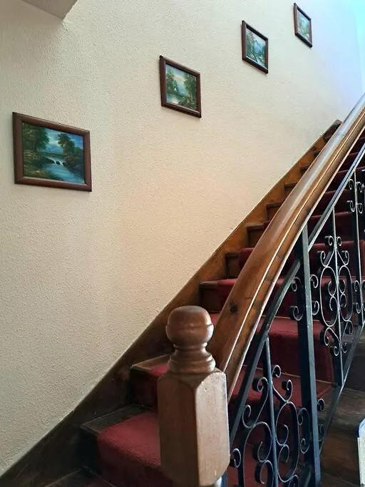 Elenis Villa 190Sqmeter With Private Parking And Garden 10Min Away From Thessaloniki Centre